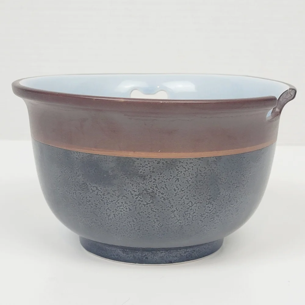 Williams-Sonoma Japanese Rice Noodle  Bowl~Brown Black~Blue Crackle Interior